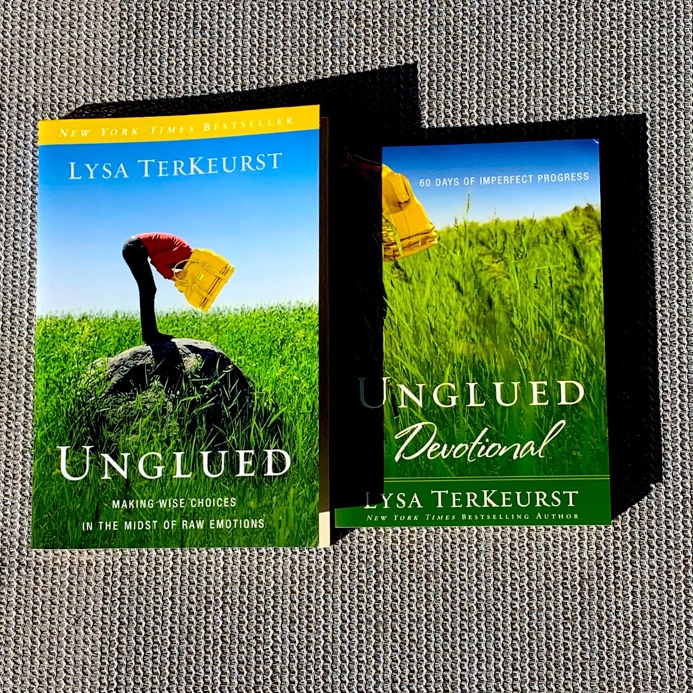 Unglued set with devotional by Lysa TerKeurst